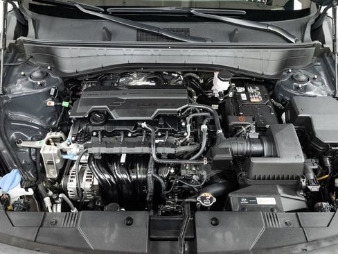 Used 2025 Hyundai Kona SEL FWD image 3