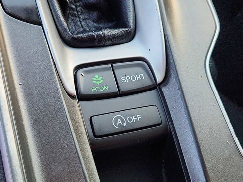 Used 2022 Honda Accord Sport image 25