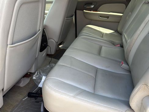 Used 2008 Chevrolet Silverado 2500 LTZ w/ Safety Package AWD/4WD image 8