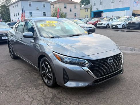 Used 2024 Nissan Sentra SV FWD image 2