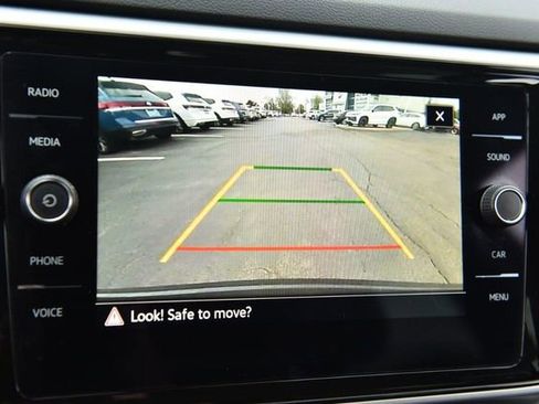 Used 2023 Volkswagen Atlas Cross Sport SE w/ Panoramic Sunroof Package image 13