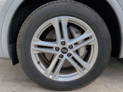 Certified 2021 Audi Q5 e Premium Plus w/ Premium Plus Package image 18