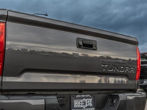 Used 2018 Toyota Tundra SR5 image 12