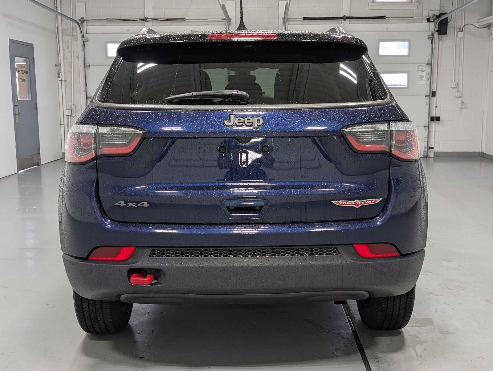 Used 2019 Jeep Compass Trailhawk w/ Cold Weather Group AWD/4WD image 9