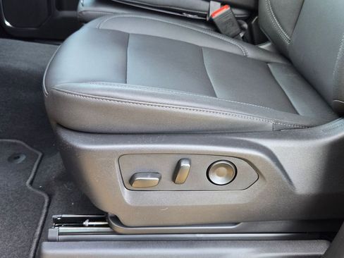 Used 2026 GMC Sierra 1500 SLT image 24