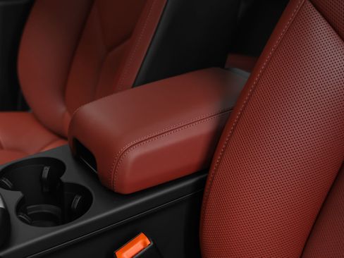 New 2026 Porsche Macan AWD/4WD image 36