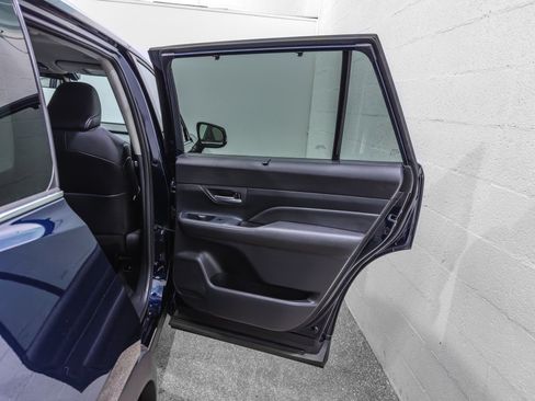 Used 2024 Toyota Grand Highlander AWD image 20