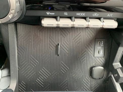 Used 2025 Toyota Tacoma SR5 image 22