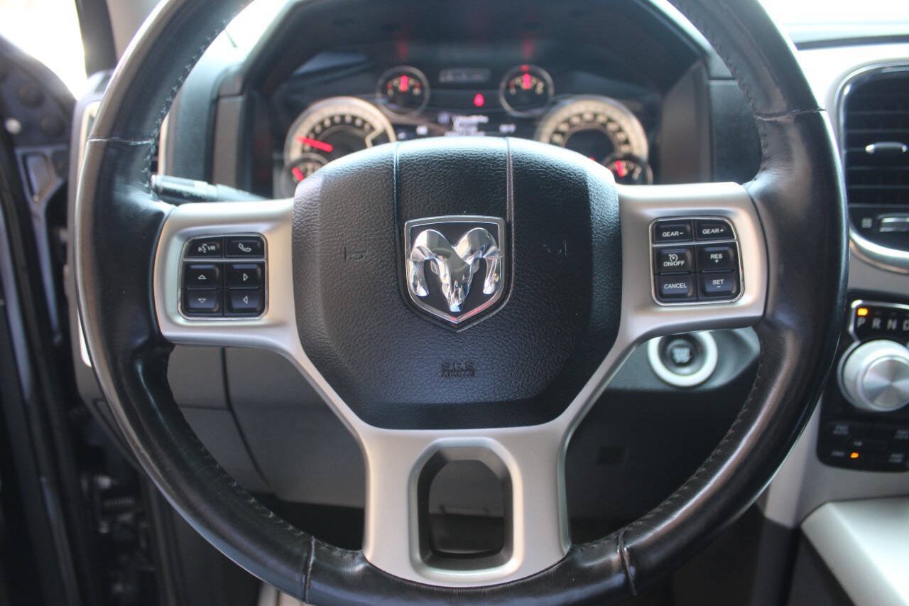 Used 2017 RAM 1500 Laramie w/ Convenience Group AWD/4WD image 22