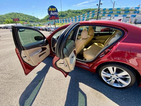 Used 2010 Lexus GS 450h RWD image 12