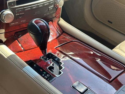 Used 2011 Lexus LS 460 AWD w/ Luxury Value Edition image 24