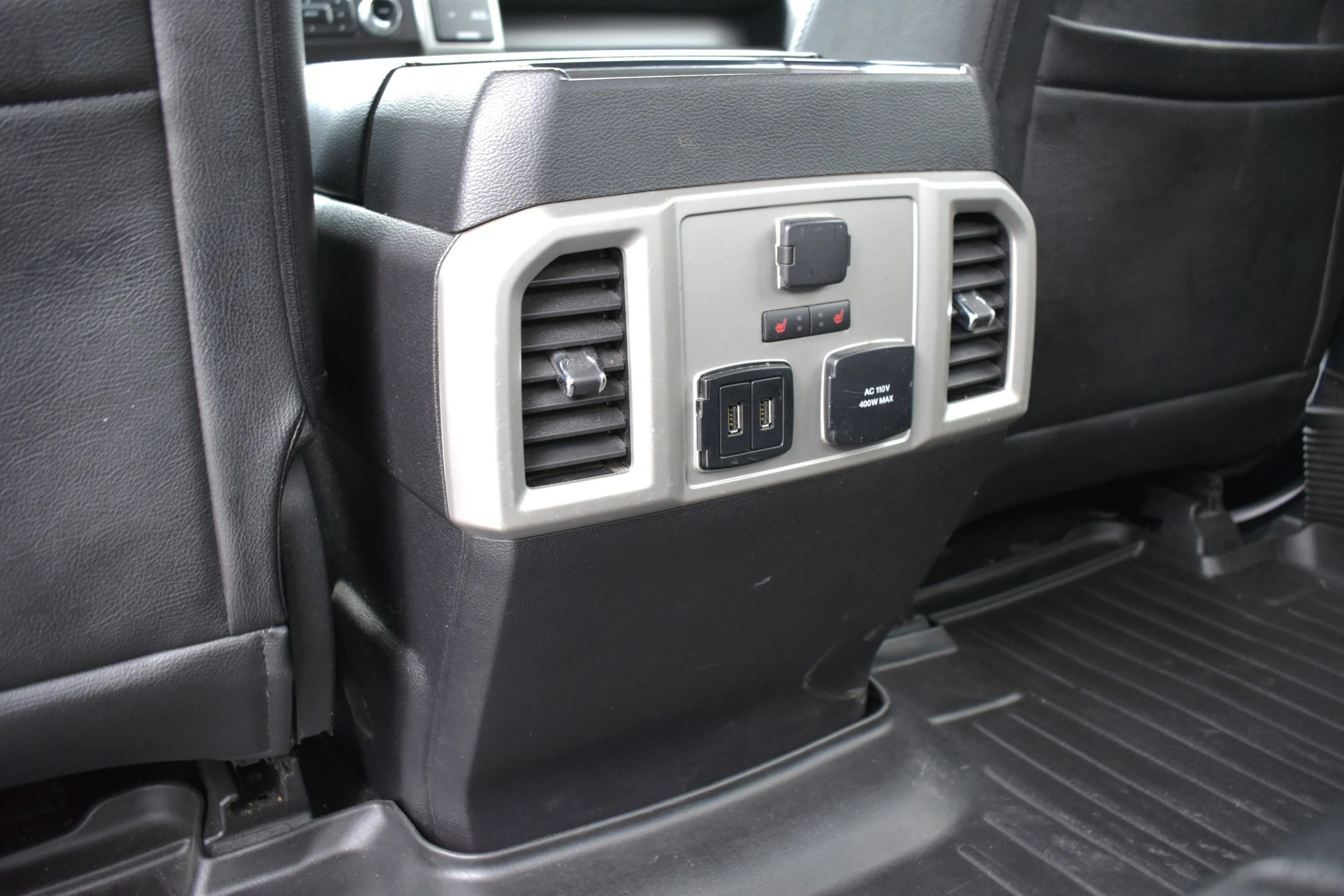 Used 2019 Ford F150 Lariat w/ Equipment Group 502A Luxury AWD/4WD image 30
