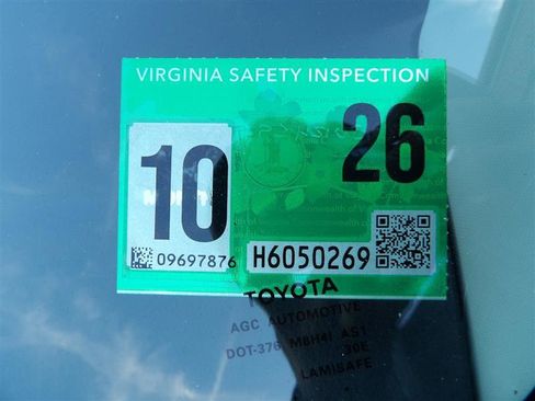 Used 2016 Toyota Corolla image 23