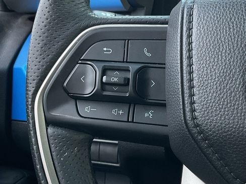 Used 2025 Toyota Tacoma SR5 image 23