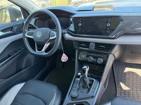 Used 2023 Volkswagen Taos SEL image 6