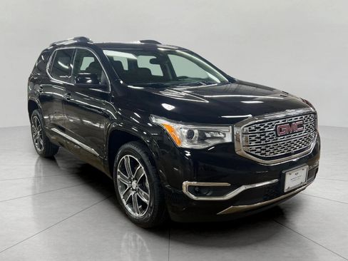 Used 2019 GMC Acadia Denali w/ Technology Package image 1