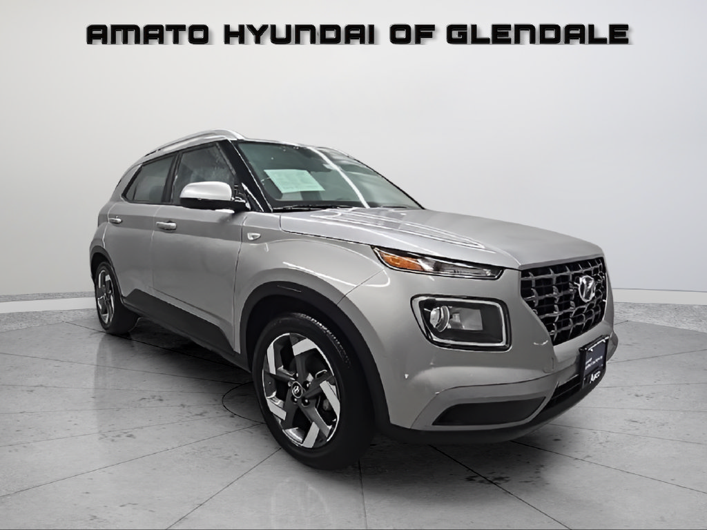 Certified 2024 Hyundai Venue SEL FWD image 8