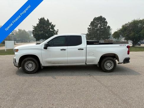 Used 2021 Chevrolet Silverado 1500 W/T w/ WT Value Package AWD/4WD image 3