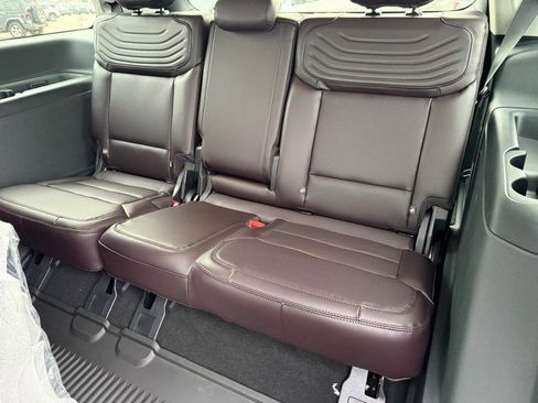 New 2026 Ford Expedition Platinum w/ Platinum Ultimate Package image 5