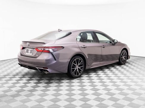 Used 2024 Toyota Camry SE FWD image 7