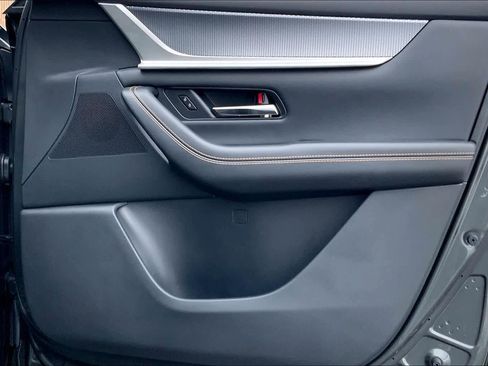 Used 2024 MAZDA CX-90 Plug-In Hybrid w/ Premium Pkg image 23