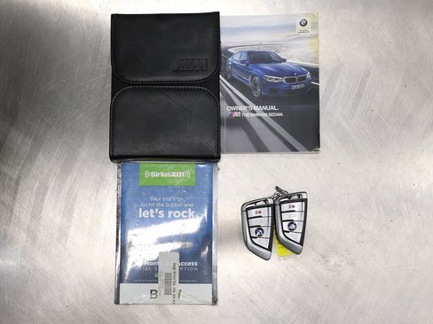 Used 2020 BMW M5 w/ Executive Package image 5