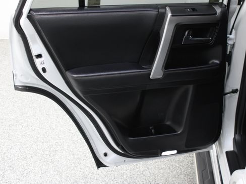 Used 2024 Toyota 4Runner Limited RWD image 28