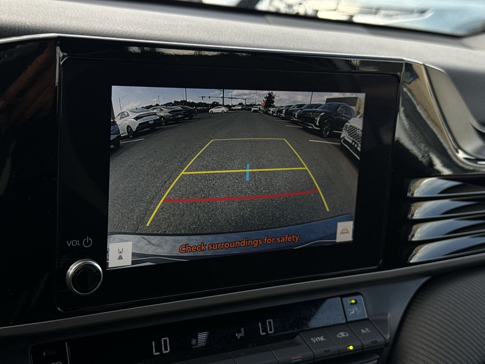 Used 2025 Toyota Camry SE FWD image 19