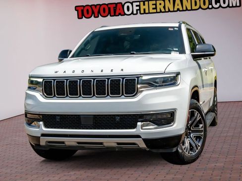 Used 2023 Jeep Wagoneer L Series II AWD/4WD image 1