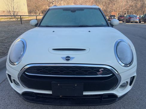 Used 2017 MINI Cooper Clubman S image 2