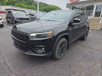 Used 2023 Jeep Cherokee Altitude Lux