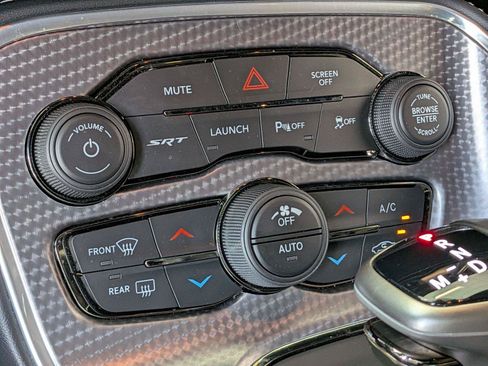 Used 2022 Dodge Challenger SRT Hellcat RWD image 12