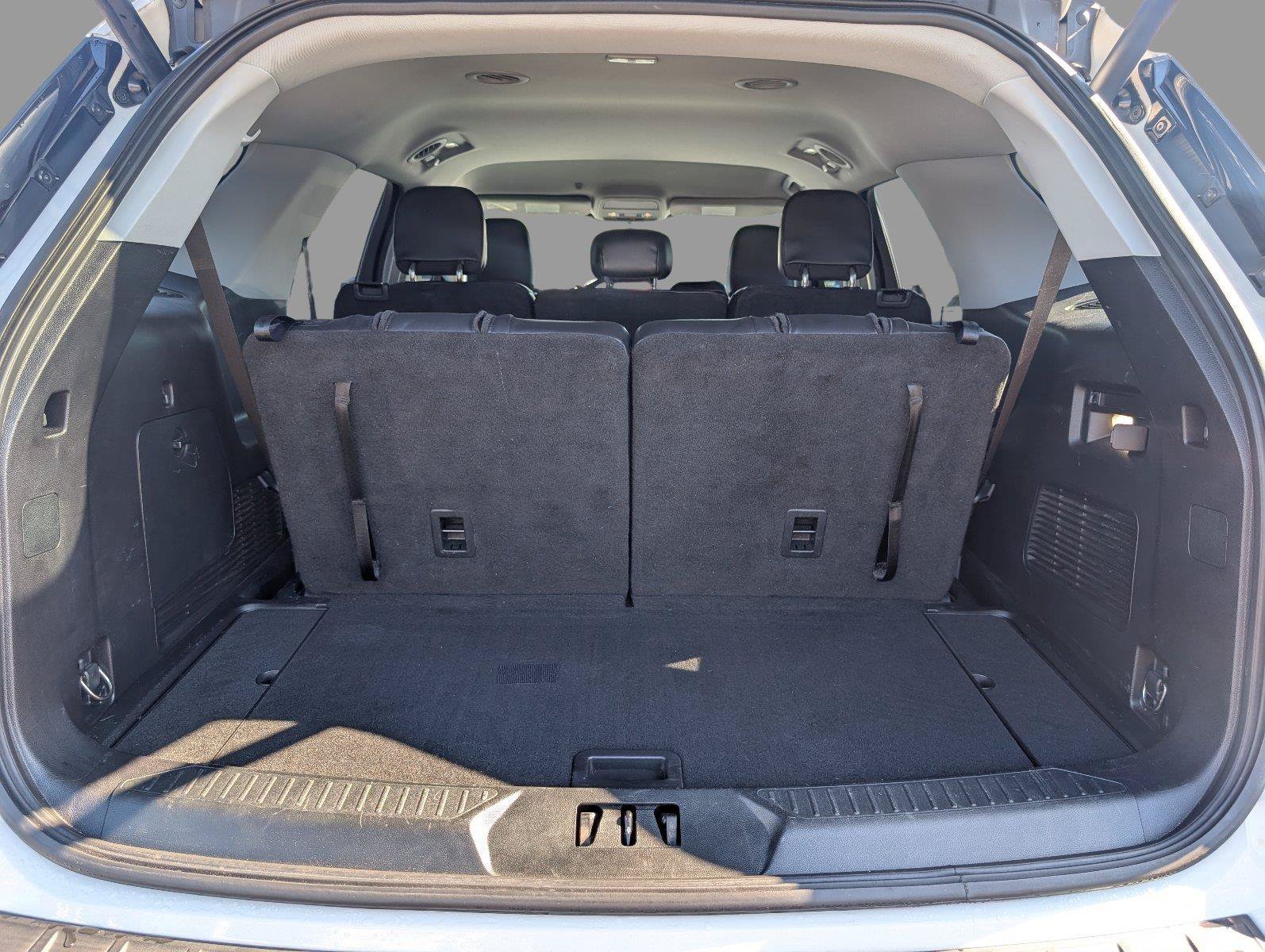 Used 2021 Ford Explorer XLT w/ Equipment Group 202A RWD image 5