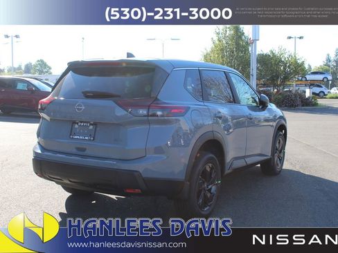 New 2026 Nissan Rogue SV image 7