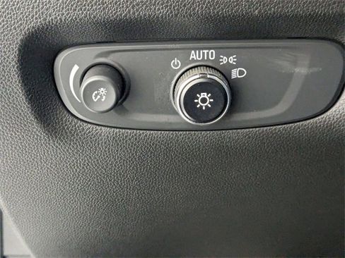 Used 2022 Chevrolet Traverse LT w/ LPO, 'HIT The Road' Package image 15