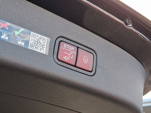 Used 2026 Mercedes-Benz GLC 300 GLC 300 image 22