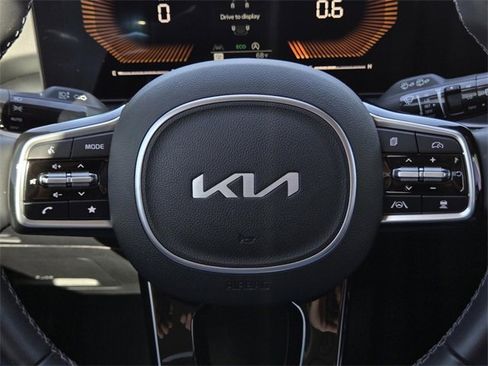 Certified 2025 Kia Sorento S w/ Panoramic Sunroof Package image 26