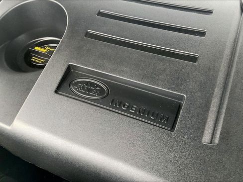 Used 2024 Land Rover Range Rover Sport SE image 32