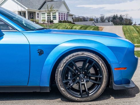 Used 2023 Dodge Challenger SRT Hellcat RWD image 11
