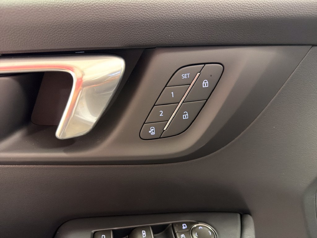 New 2026 Buick Enclave Sport Touring w/ Power Package FWD image 24