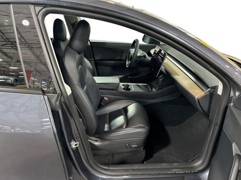 Certified 2021 Tesla Model Y Performance AWD/4WD image 13