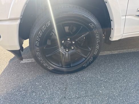 Used 2020 RAM 1500 Limited image 5