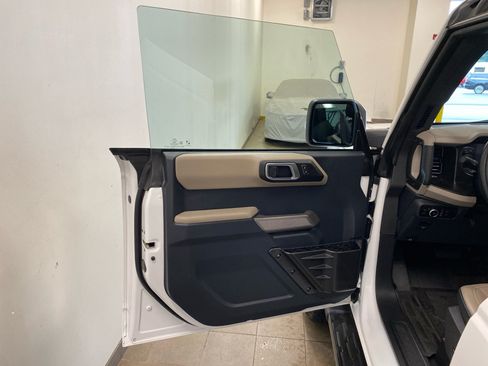 Used 2023 Ford Bronco Wildtrak AWD/4WD image 15