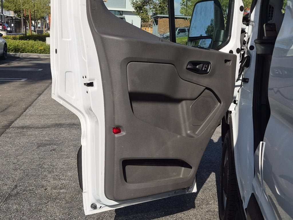 Used 2024 Ford Transit 250 148 Medium Roof RWD image 21
