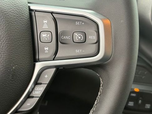 New 2026 RAM 2500 Big Horn AWD/4WD image 18