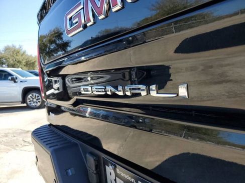 New 2026 GMC Sierra 1500 Denali w/ Denali Reserve Package AWD/4WD image 9
