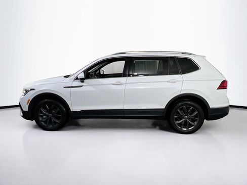 Used 2022 Volkswagen Tiguan SE image 8