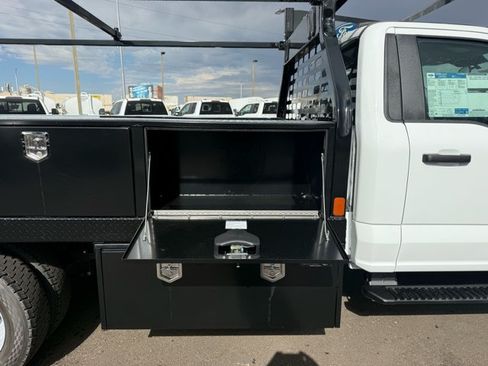 New 2026 Ford F550 4x4 Regular Cab Super Duty image 7
