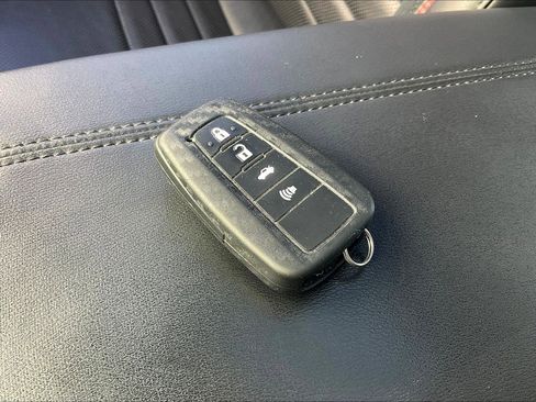 Used 2020 Toyota Avalon TRD image 14