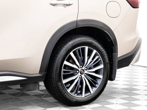 Used 2023 INFINITI QX60 Sensory w/ Vision Package image 35